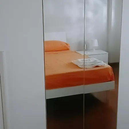 Onoratocinque House * パレルモ